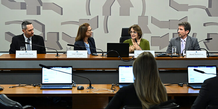 Dentistas apontam que desalinhamento dos dentes supera cáries em crianças