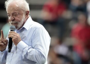 Em artigo, Lula defende reformas no Conselho de Segurança da ONU