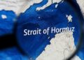 Em meio a negociações, Irã retoma bloqueio do Estreito de Ormuz