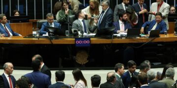 Em primeiro turno, Câmara aprova garantia de recursos para o Suas