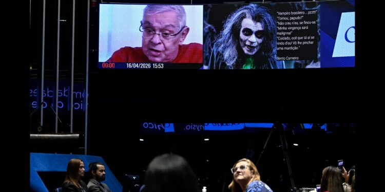 Em sessão especial, senadores destacam legado de Chico Anysio para o país