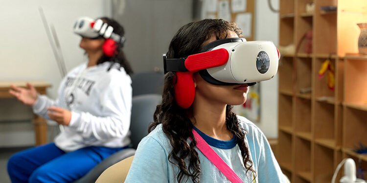 Encontro com Darcy é o segundo filme do projeto Visita 360. Resgata o legado do ex-senador Darcy Ribeiro em uma de suas causas mais urgentes: a questão indígena. A narrativa aborda identidade, pertencimento, resistência e engajamento político.