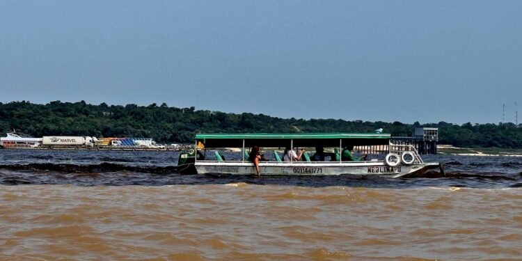 Festival no interior do Pará celebra o fenômeno natural da Pororoca