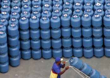 Governo libera R$ 330 milhões para segurar preço do gás de cozinha