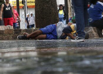 IBGE fará primeiro censo nacional da população em situação de rua