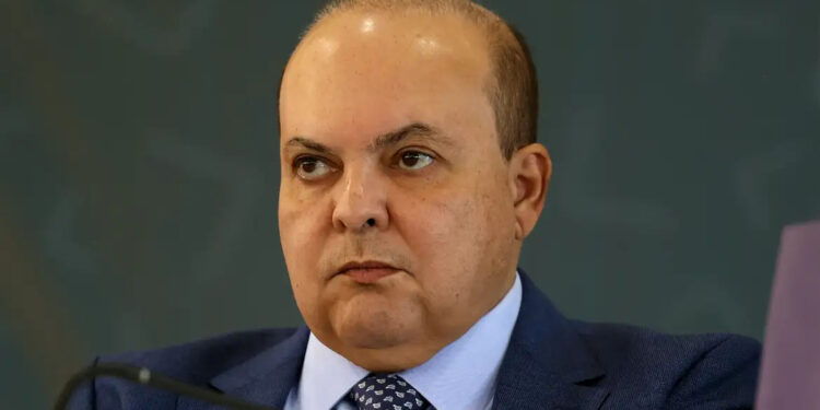 Ibaneis falta à CPMI e comissão reage com convocação