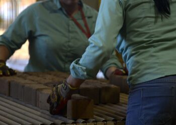 Indústria terá crédito de R$ 15 bi; prioridade é para exportadoras