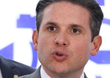 Motta cria comissão para analisar PEC da redução da escala 6X1