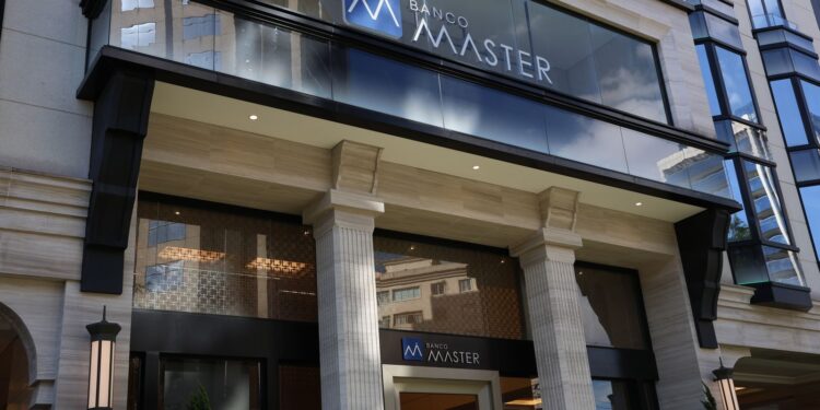 PF aponta que Master repassaria propina de R$ 150 milhões em imóveis