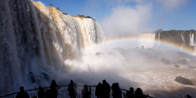 Plataforma permite conhecer patrimônios naturais sem sair de casa