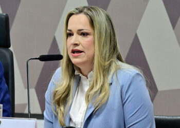 Plenário aprova nova defensora pública-geral da União