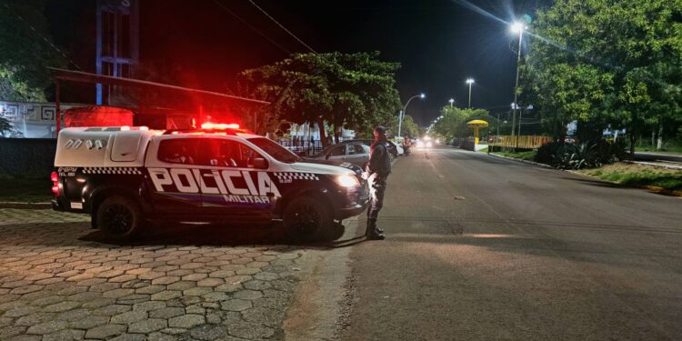 Polícia Militar Captura Foragido por Tráfico de Drogas no Bairro Vitória Régia em Corumbá.