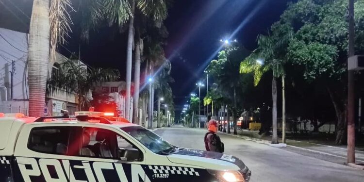 Polícia Militar Prende Homem em Flagrante por Descumprir Medida Protetiva em Corumbá