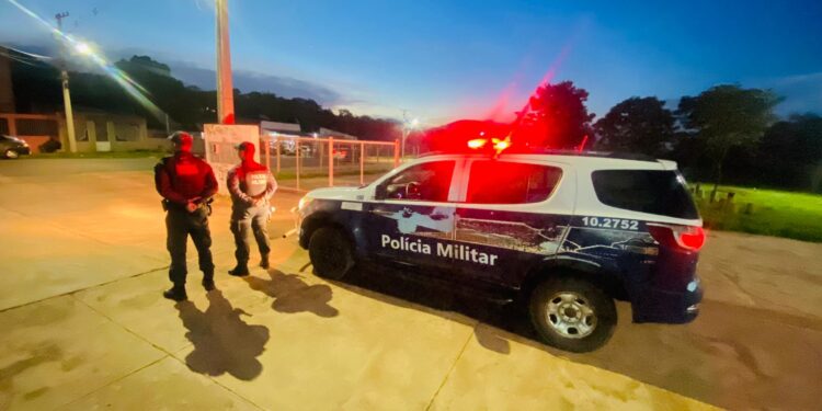 Polícia Militar Prende Homem por Invasão a Domicílio e Ameaça no Conjunto Guatós em Corumbá.