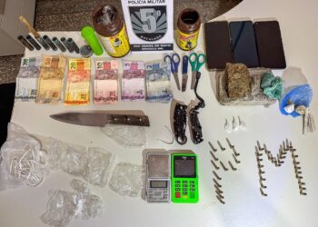 Polícia Militar apreende drogas, munições e prende autores de tráfico em Rio Verde