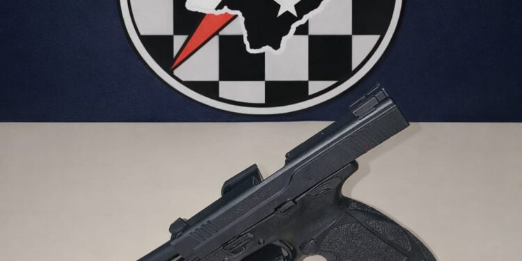 Polícia Militar em Três Lagoas apreende arma de fogo de uso restrito
