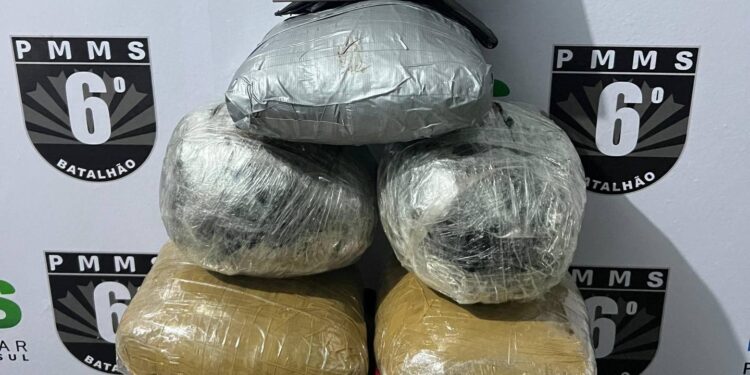 Polícia militar Apreende Mais de 7 kg de Maconha no Lampião Aceso