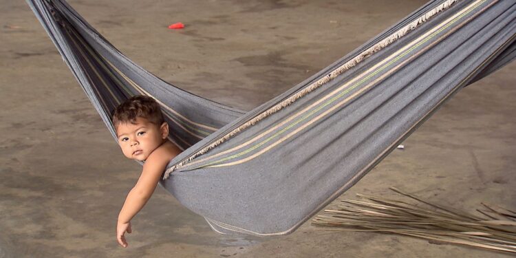 Por que sentimos sono depois do almoço?