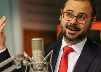 Redução da jornada vai favorecer o empreendodorismo, diz ministro