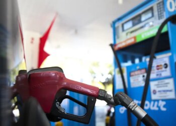 Rio de Janeiro e Rondônia vão reduzir ICMS sobre combustível