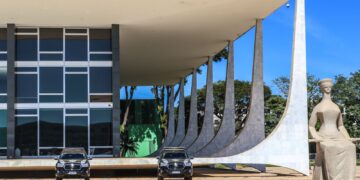 STF derruba lei que proíbe cotas raciais em universidades de SC