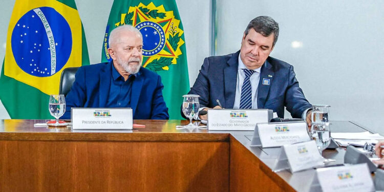 Riedel e Lula assinam empréstimo de R$ 1 bilhão para rodovias de MS
