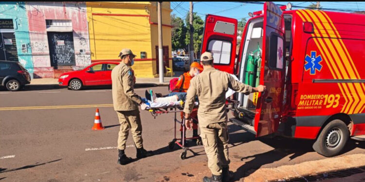 Jovem é atropelada e motorista foge no centro de Campo Grande