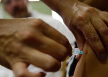 Unicef destaca aumento da cobertura vacinal contra o HPV no Brasil