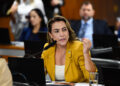 À bancada, em pronunciamento, senadora Soraya Thronicke (Podemos-MS).
