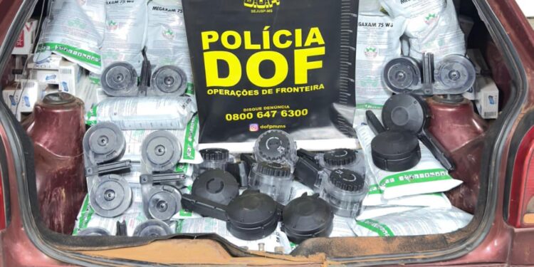 DOF intercepta comboio ilegal com armas e drogas em Dourados