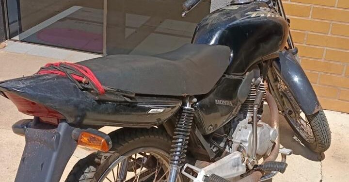 PM apreende moto adulterada em Batayporã