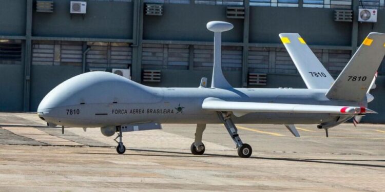 Drone militar de R$ 50 milhões cai durante exercício da FAB em Campo Grande