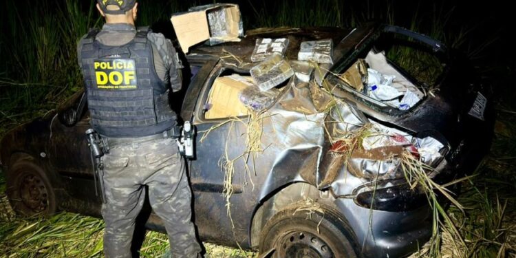 DOF intercepta carga milionária após perseguição e capotamento em MS