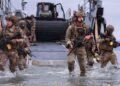 Marinhas brasileira e francesa fazem exercício na costa do Rio