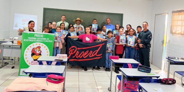 Polícia Militar, Prefeitura e Câmara Municipal realizam lançamento do PROERD em Pedro Gomes