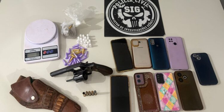 Cinco Pessoas são presas em flagrante e drogas e armas de fogo são apreendidas durante operação em Três Lagoas