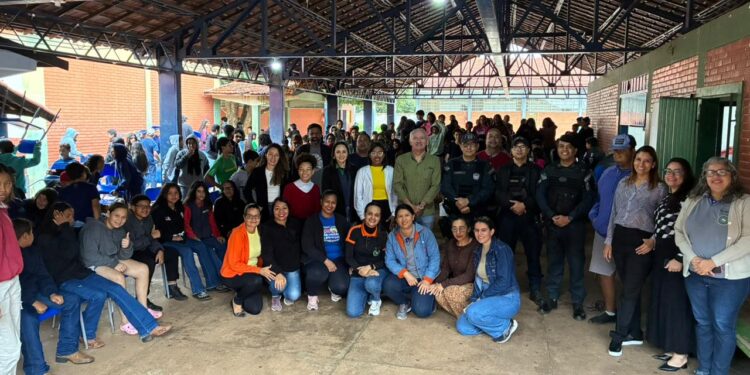 Polícia Militar realiza palestras educativas do Maio Amarelo em escolas de Pedro Gomes