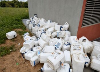 Investigação apura descarte irregular de agrotóxicos em fazenda de MS