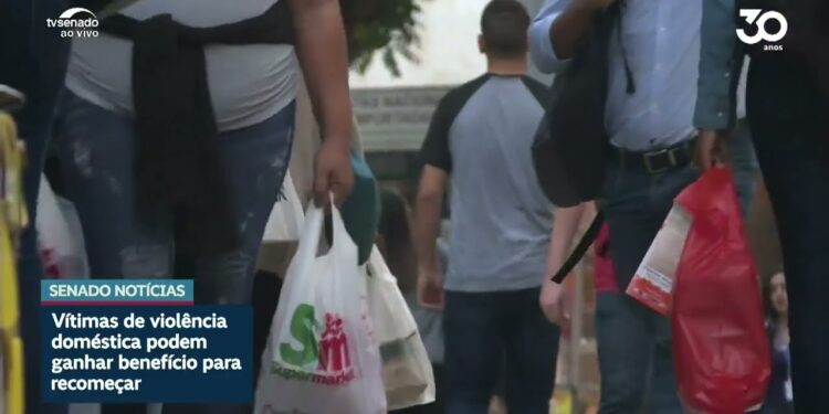 Auxílio Recomeço, para mulheres vítimas de violência doméstica, avança