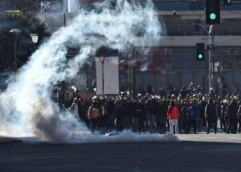 Bolívia revoga lei com limites para estado de exceção