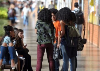 Brasil tem índice de desenvolvimento humano "muito alto" pela 1ª vez