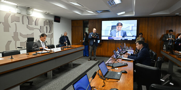 CRE sabatina indicados para embaixadas na quarta