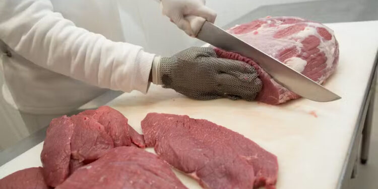 EUA investigam JBS e MBRF por possível combinação de preços na carne