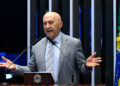 Em discurso, à tribuna, senador Confúcio Moura (MDB-RO).