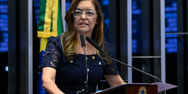 Senadora Dra. Eudócia (PSDB-AL) em discurso à tribuna.