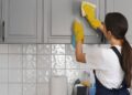 Empregadas domésticas ainda sofrem com baixos salários