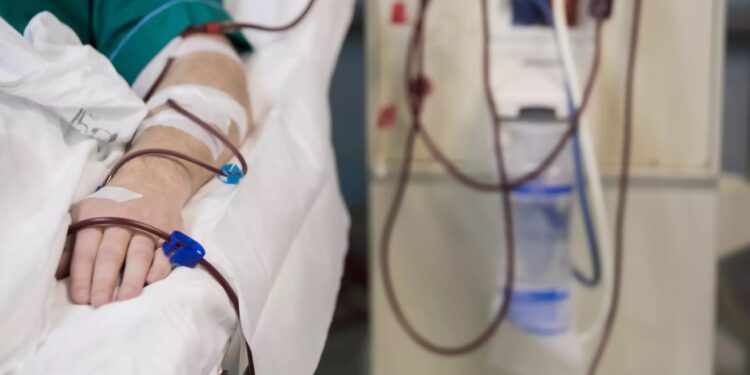 Vigilância apura caso de paciente morto e internações por infecção em hemodiálise