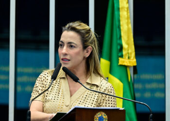 À tribuna, senadora Soraya Thronicke (Podemos-MS).