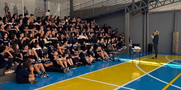 Polícia Civil promove palestras sobre bullying e cyberbullying para estudantes em Campo Grande