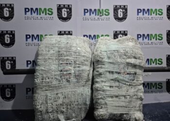Polícia Militar e PRF no Posto Lampião Aceso: Homem é preso por tráfico de drogas em ônibus